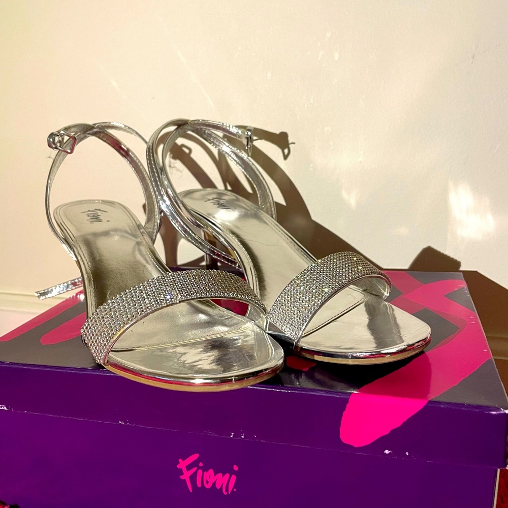 Silver heels w/ rhinestones